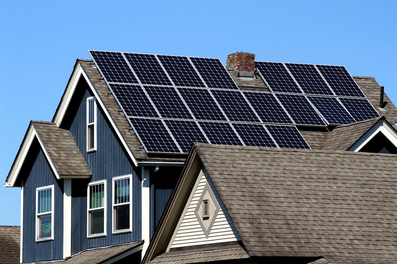 10 Common Solar Myths Debunked